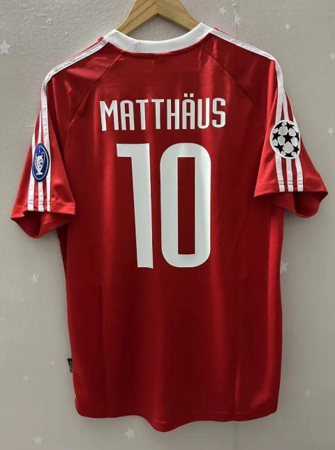 Koszulka Piłkarska Bayern Monachium 2000/2001 UCL Home Retro, Elber, Scholl, Matthaus Koszulka Piłkarska Bayern Monachium 2000/2001 UCL Home Retro, Elber, Scholl, Matthaus