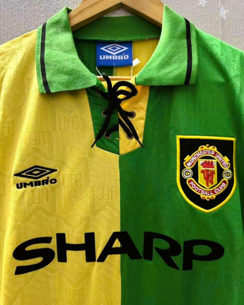 Koszulka Piłkarska Manchester United 1992/1994 Away Retro, Beckham, Giggs, Cantona, Scholes Koszulka Piłkarska Manchester United 1992/1994 Away Retro, Beckham, Giggs, Cantona, Scholes