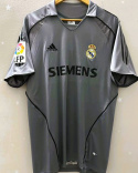 Koszulka Piłkarska Real Madryt 2005/2006 3rd Retro, Ronaldo, Zidane, Beckham, Roberto Carlos Koszulka Piłkarska Real Madryt 2005/2006 3rd Retro, Ronaldo, Zidane, Beckham, Roberto Carlos