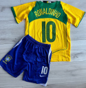 Piłkarski Komplet Strój Dziecięcy Brazylia 2004 Home Retro, Ronaldinho, Ronaldo Piłkarski Komplet Strój Dziecięcy Brazylia 2004 Home Retro, Ronaldinho, Ronaldo