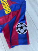 Piłkarski Komplet Strój Dziecięcy FC Barcelona 2005/2006 Home Retro, Ronaldinho, Messi Piłkarski Komplet Strój Dziecięcy FC Barcelona 2005/2006 Home Retro, Ronaldinho, Messi