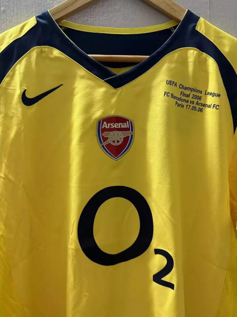 Koszulka Piłkarska Arsenal Londyn 2005/2006 UCL FINAL Away Retro, #14 Henry Koszulka Piłkarska Arsenal Londyn 2005/2006 UCL FINAL Away Retro, #14 Henry