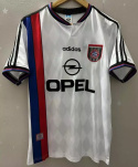 Koszulka Piłkarska Bayern Monachium 1996/1997 Away Retro, Scholl, Matthaus, Klinsmann Koszulka Piłkarska Bayern Monachium 1996/1997 Away Retro, Scholl, Matthaus, Klinsmann