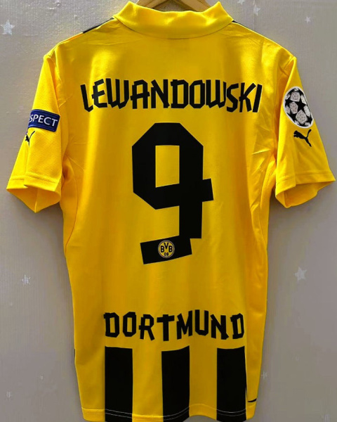 Koszulka Piłkarska Borussia Dortmund 2012/2013 Home Retro, Lewandowski, Błaszczykowski, Piszczek Koszulka Piłkarska Borussia Dortmund 2012/2013 Home Retro, Lewandowski, Błaszczykowski, Piszczek