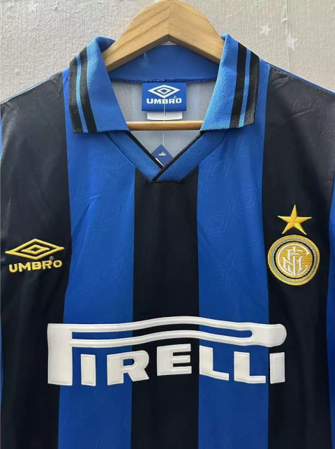 Koszulka Inter Mediolan 1995/1996 Home Retro, Roberto Carlos, Zamorano Koszulka Inter Mediolan 1995/1996 Home Retro, Roberto Carlos, Zamorano