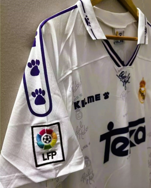 Koszulka Piłkarska Real Madryt 1994/1995 Home Retro, Raul, Zamorano Koszulka Piłkarska Real Madryt 1994/1995 Home Retro, Raul, Zamorano