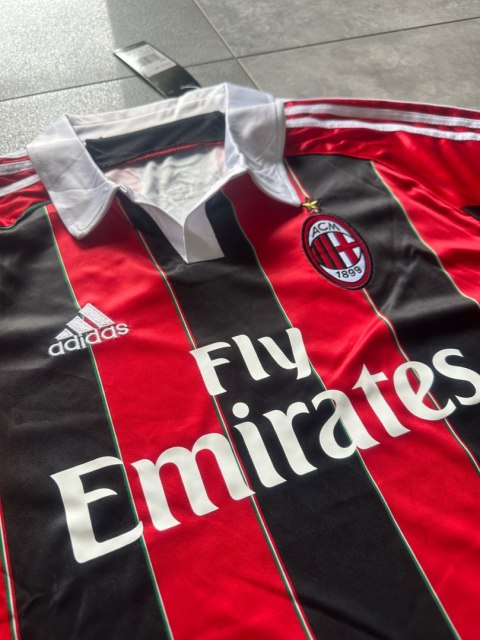 Koszulka Piłkarska AC Milan 2012/2013 Retro Koszulka Piłkarska AC Milan 2012/2013 Retro